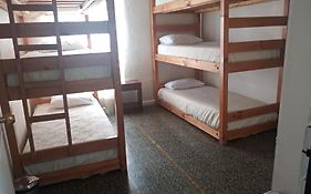 Alojamiento Emilia House y camping